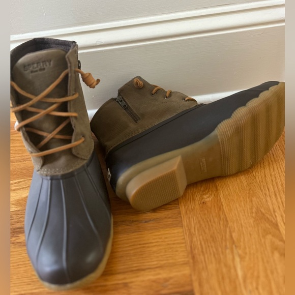 Sperry Women's Saltwater Snow Boot brown/olive size 11 - Picture 2 of 4